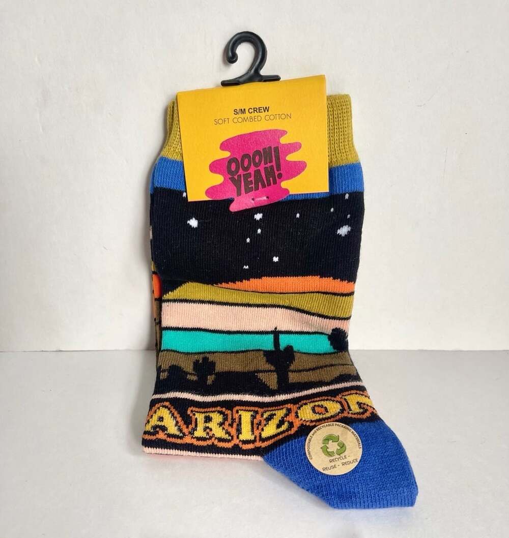 Oooh Yeah! Arizona Socks Size M2 Blue Desert Sunset Crew Socks